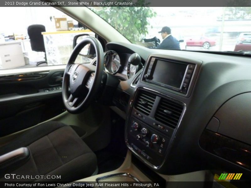 Stone White / Black/Light Graystone 2013 Dodge Grand Caravan SXT