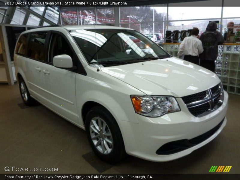 Stone White / Black/Light Graystone 2013 Dodge Grand Caravan SXT