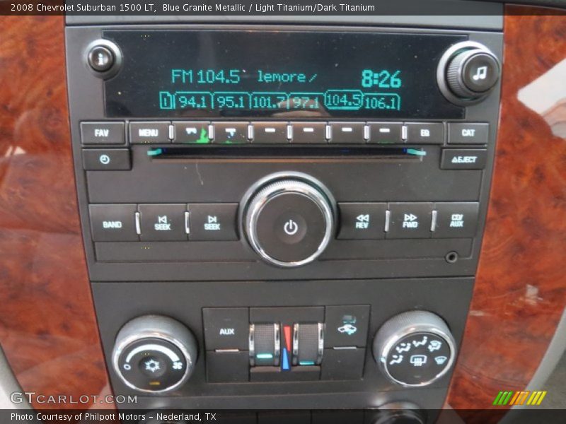 Controls of 2008 Suburban 1500 LT
