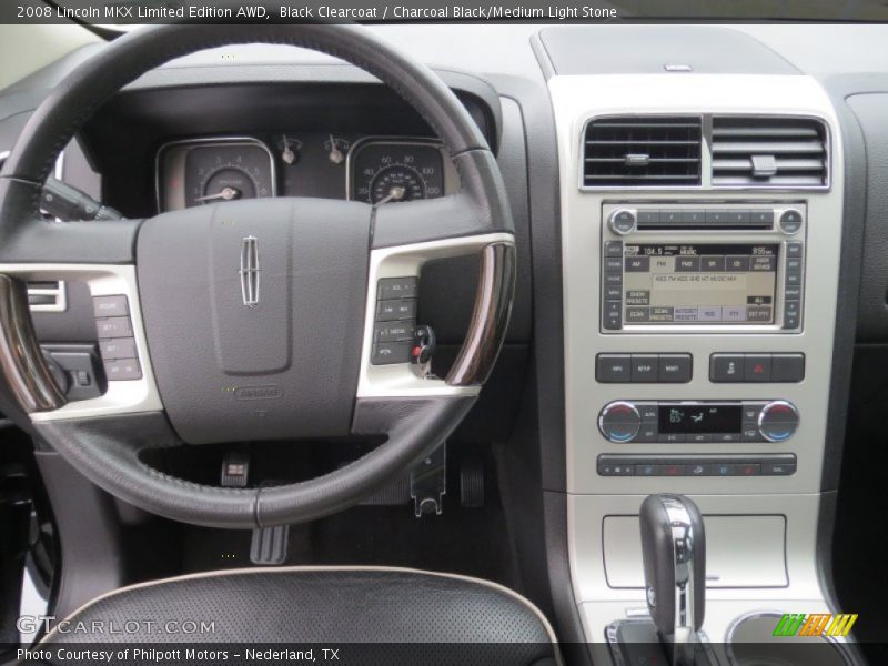 Dashboard of 2008 MKX Limited Edition AWD