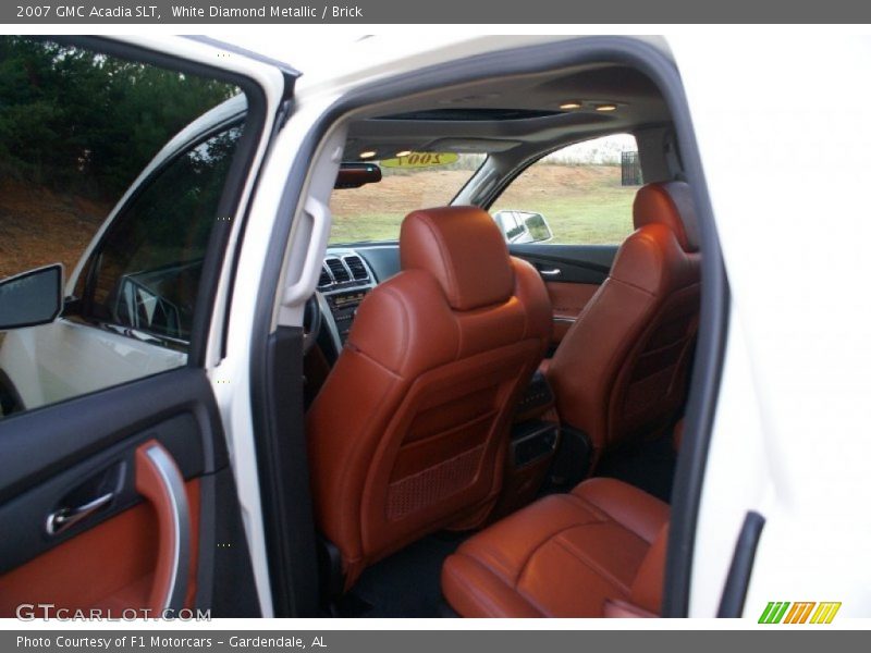 White Diamond Metallic / Brick 2007 GMC Acadia SLT