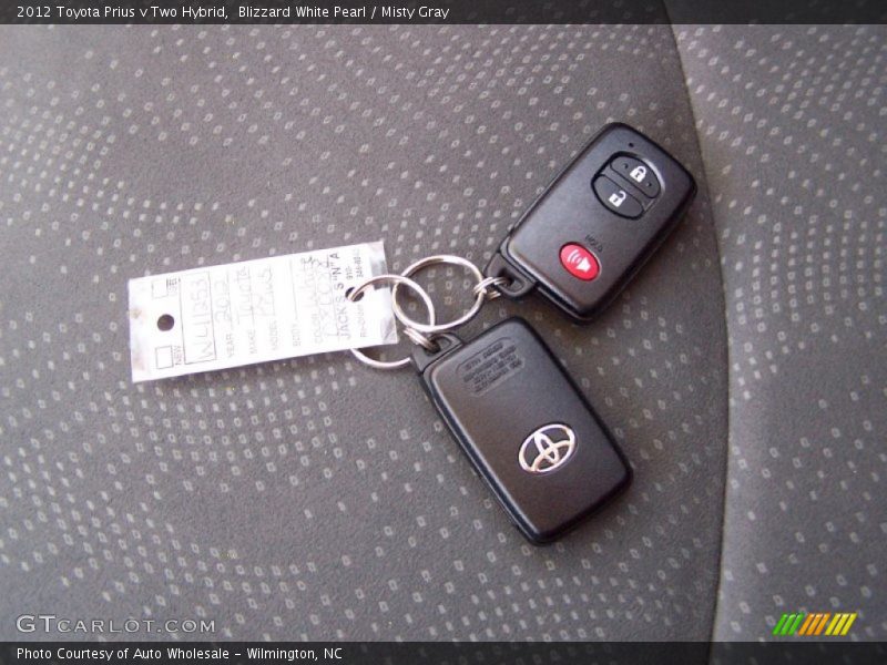 Keys of 2012 Prius v Two Hybrid