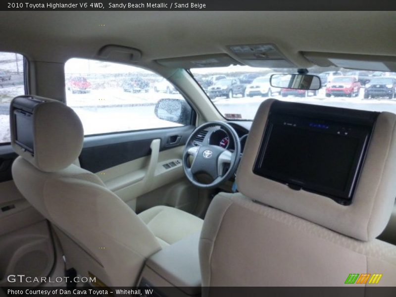Entertainment System of 2010 Highlander V6 4WD