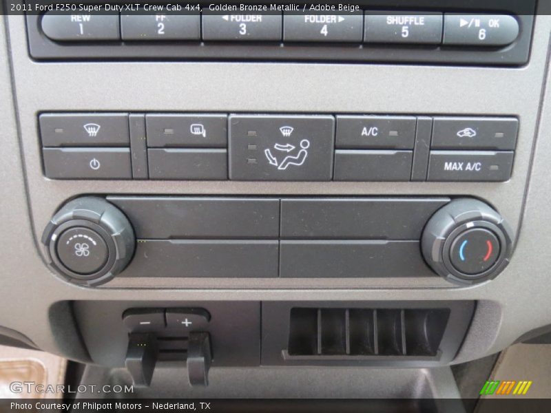 Controls of 2011 F250 Super Duty XLT Crew Cab 4x4