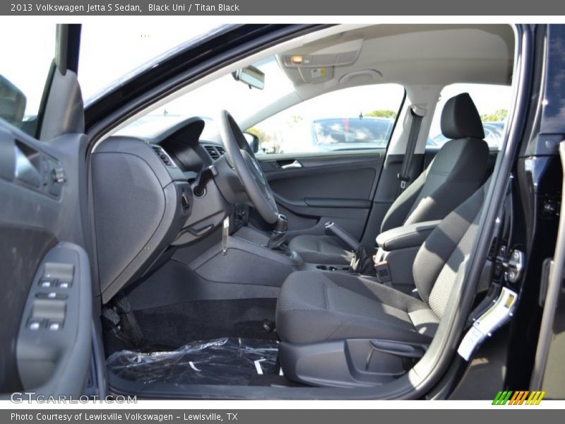 Black Uni / Titan Black 2013 Volkswagen Jetta S Sedan