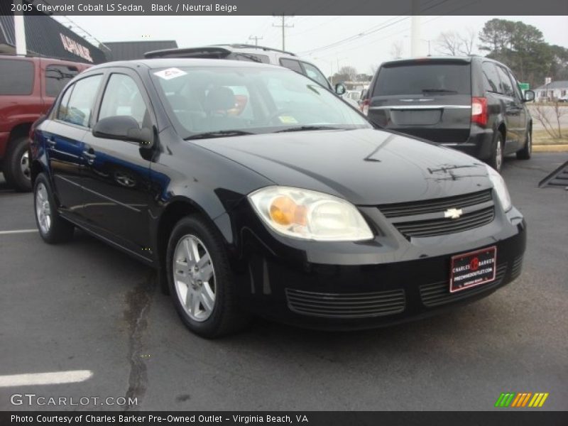 Front 3/4 View of 2005 Cobalt LS Sedan
