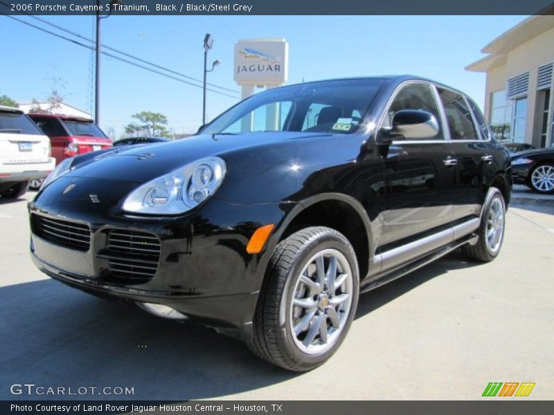Front 3/4 View of 2006 Cayenne S Titanium