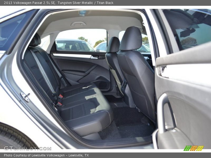 Tungsten Silver Metallic / Titan Black 2013 Volkswagen Passat 2.5L SE