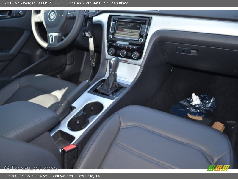 Tungsten Silver Metallic / Titan Black 2013 Volkswagen Passat 2.5L SE