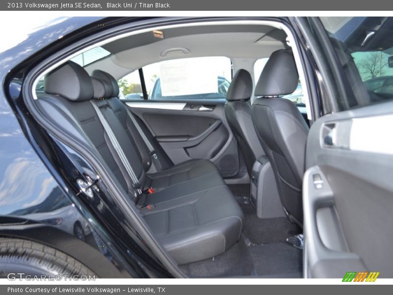 Black Uni / Titan Black 2013 Volkswagen Jetta SE Sedan