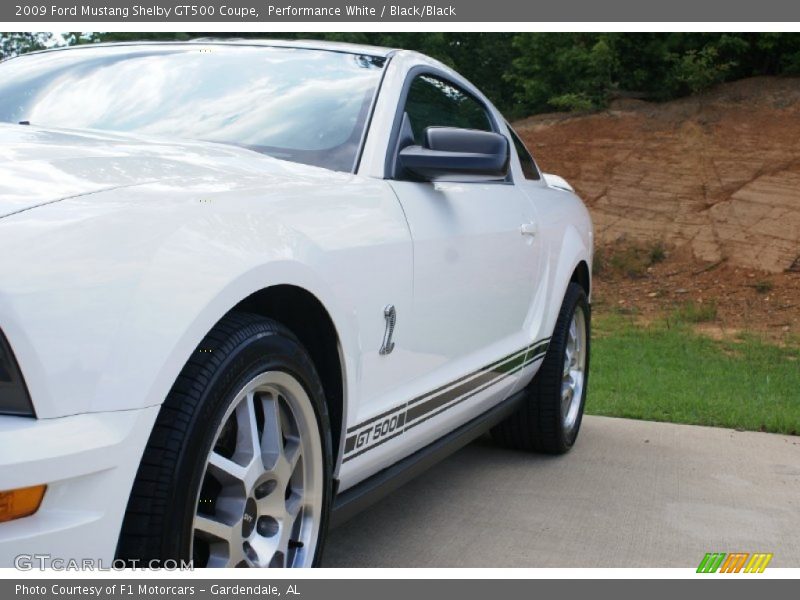 Performance White / Black/Black 2009 Ford Mustang Shelby GT500 Coupe