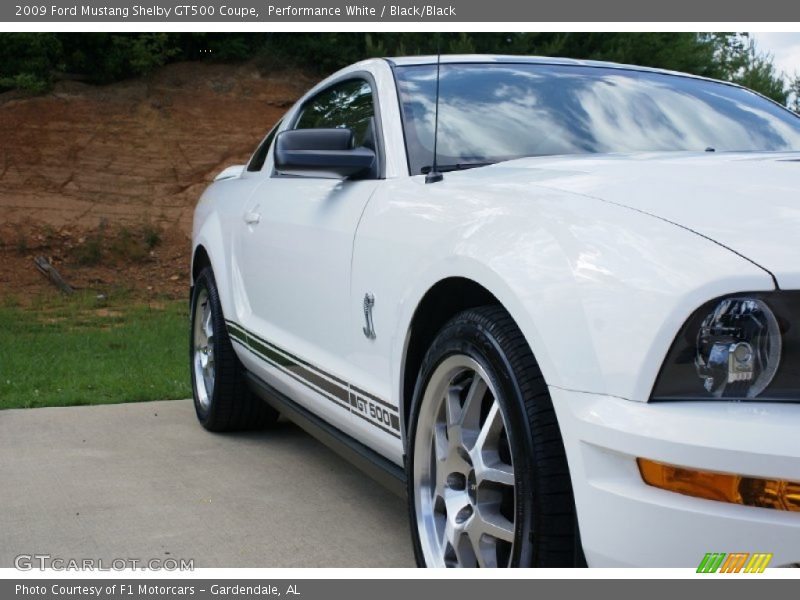 Performance White / Black/Black 2009 Ford Mustang Shelby GT500 Coupe