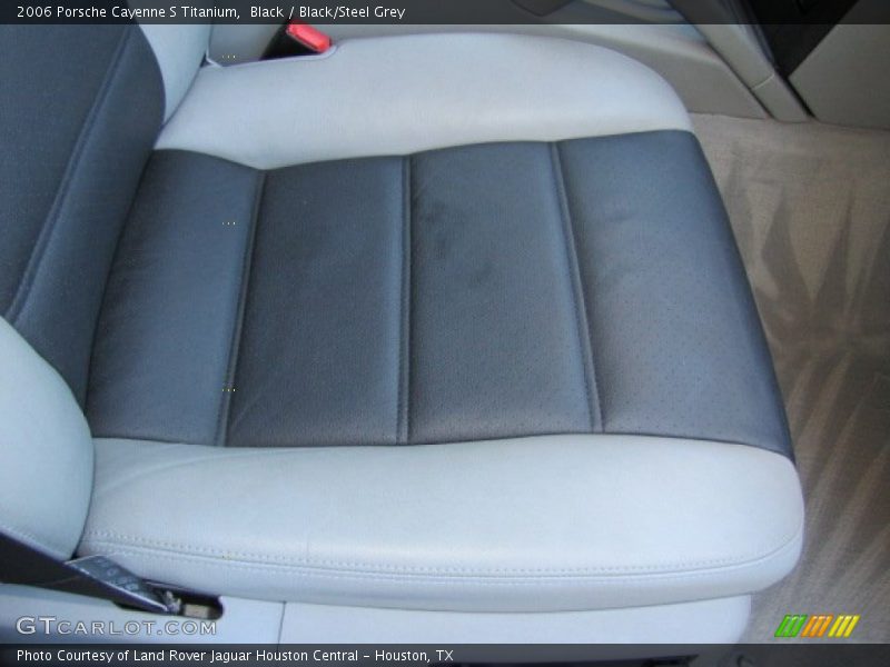 Front Seat of 2006 Cayenne S Titanium