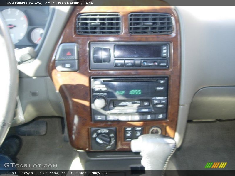 Arctic Green Metallic / Beige 1999 Infiniti QX4 4x4