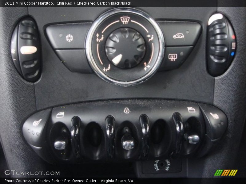 Chili Red / Checkered Carbon Black/Black 2011 Mini Cooper Hardtop