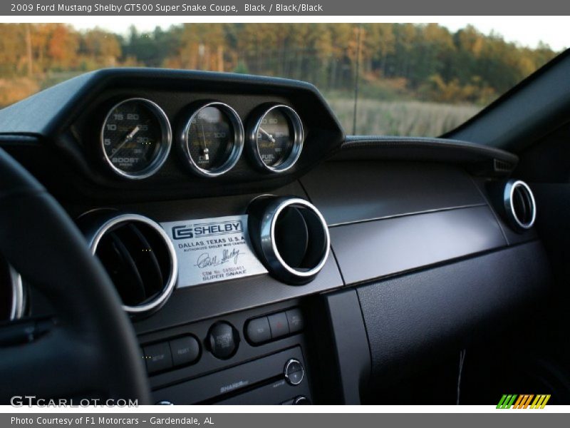  2009 Mustang Shelby GT500 Super Snake Coupe Shelby GT500 Super Snake Coupe Gauges