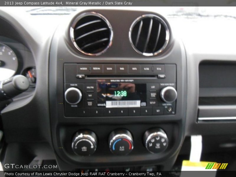 Mineral Gray Metallic / Dark Slate Gray 2013 Jeep Compass Latitude 4x4