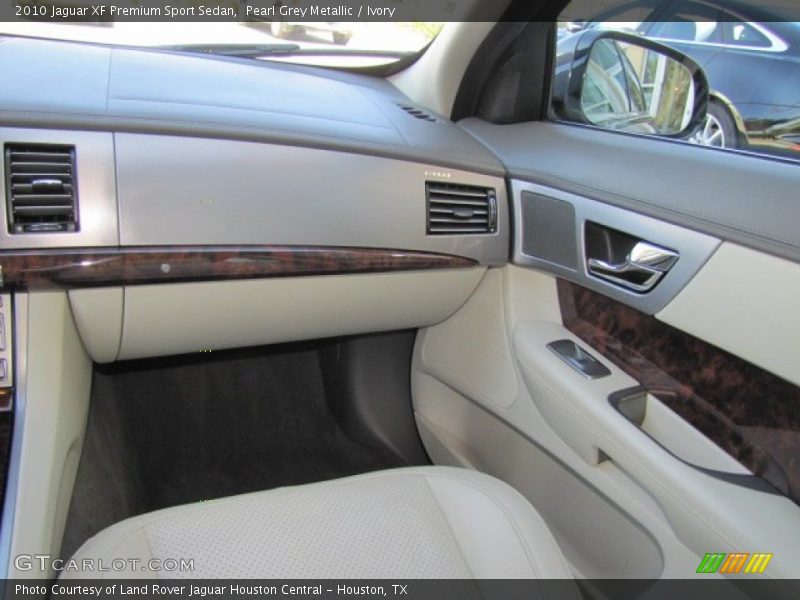 Pearl Grey Metallic / Ivory 2010 Jaguar XF Premium Sport Sedan