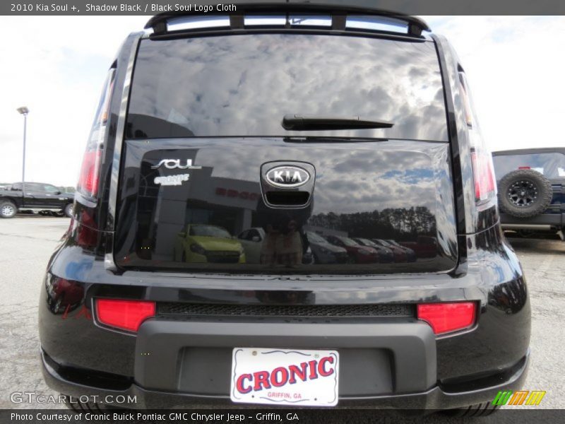 Shadow Black / Black Soul Logo Cloth 2010 Kia Soul +