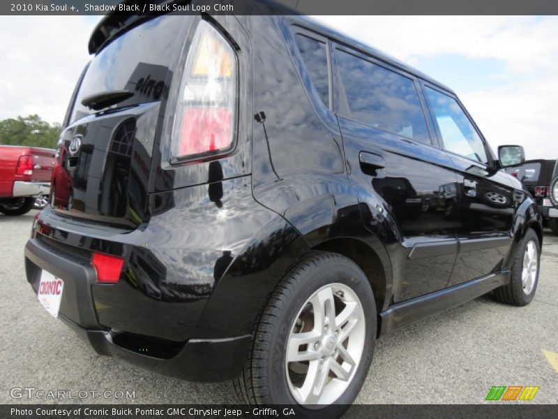 Shadow Black / Black Soul Logo Cloth 2010 Kia Soul +