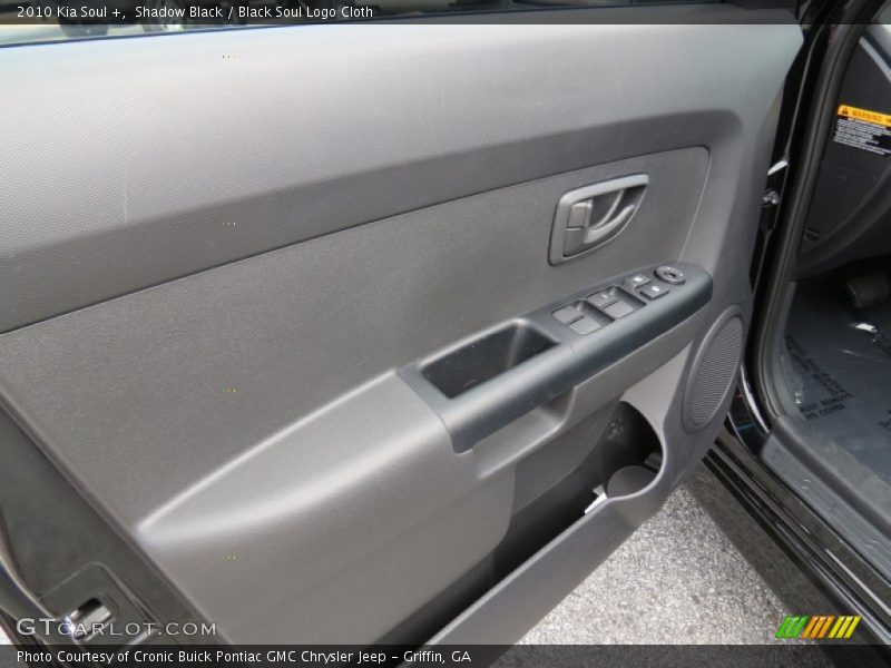 Shadow Black / Black Soul Logo Cloth 2010 Kia Soul +