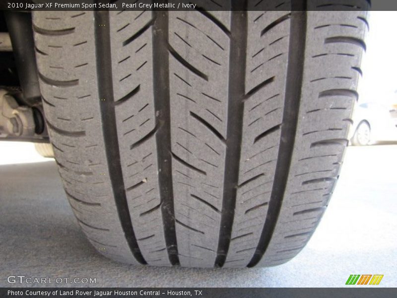 Pearl Grey Metallic / Ivory 2010 Jaguar XF Premium Sport Sedan
