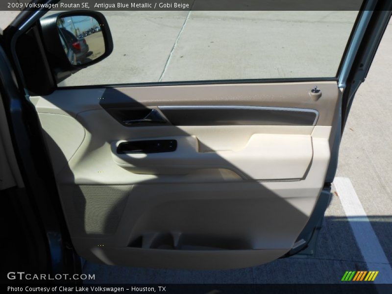 Antigua Blue Metallic / Gobi Beige 2009 Volkswagen Routan SE