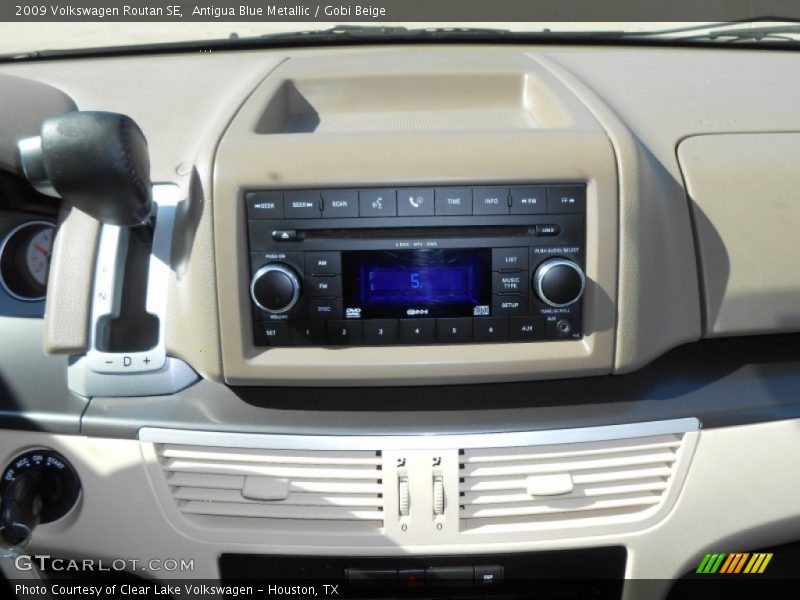 Antigua Blue Metallic / Gobi Beige 2009 Volkswagen Routan SE