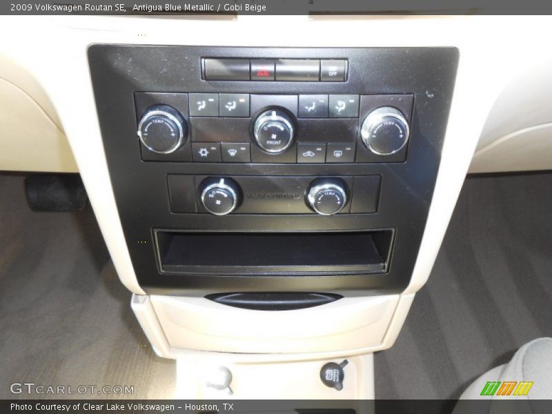 Antigua Blue Metallic / Gobi Beige 2009 Volkswagen Routan SE