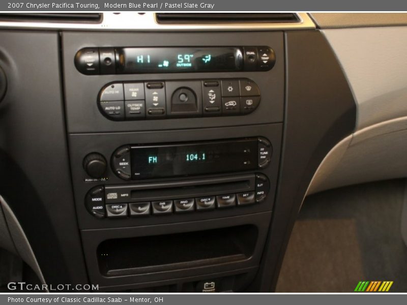 Controls of 2007 Pacifica Touring
