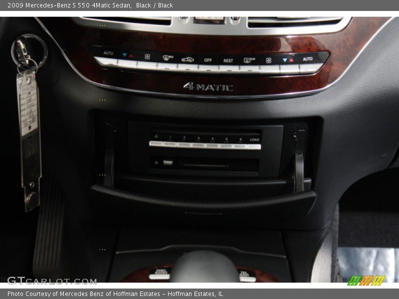 Black / Black 2009 Mercedes-Benz S 550 4Matic Sedan