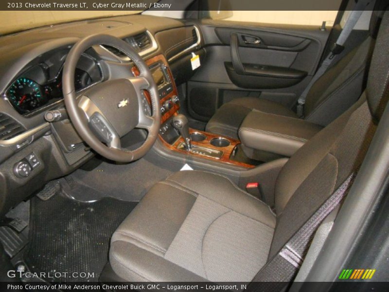 Cyber Gray Metallic / Ebony 2013 Chevrolet Traverse LT
