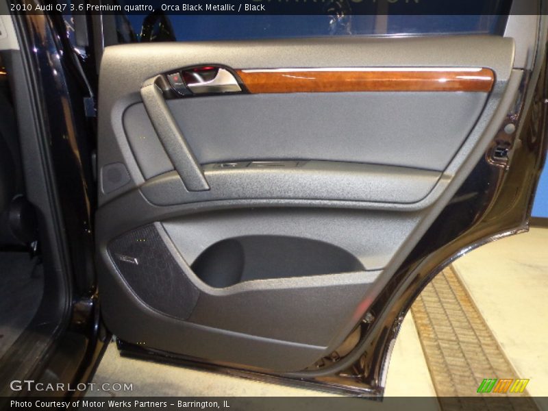 Orca Black Metallic / Black 2010 Audi Q7 3.6 Premium quattro