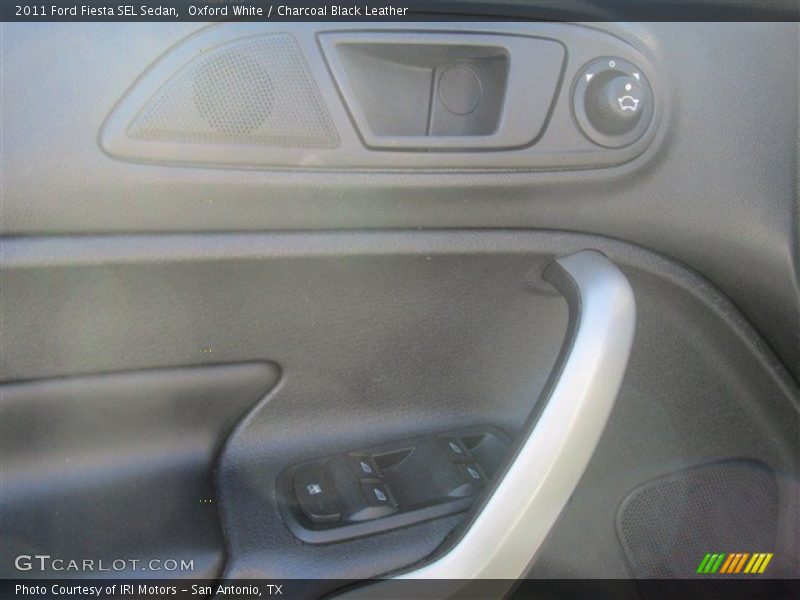 Oxford White / Charcoal Black Leather 2011 Ford Fiesta SEL Sedan