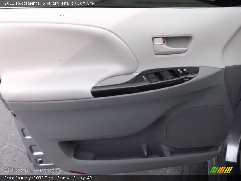 Silver Sky Metallic / Light Gray 2011 Toyota Sienna