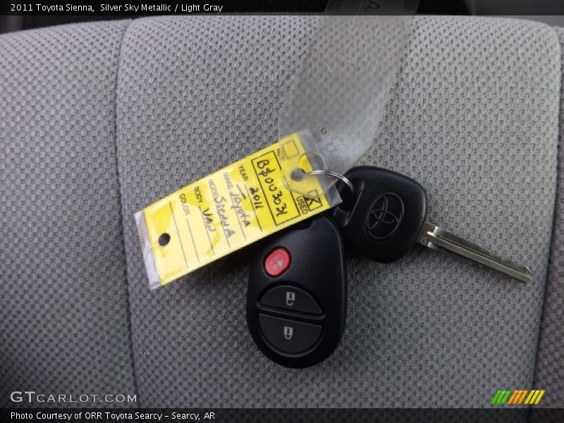 Silver Sky Metallic / Light Gray 2011 Toyota Sienna
