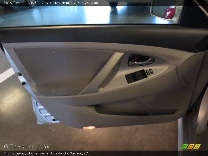 Classic Silver Metallic / Dark Charcoal 2010 Toyota Camry SE