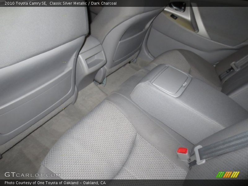 Classic Silver Metallic / Dark Charcoal 2010 Toyota Camry SE