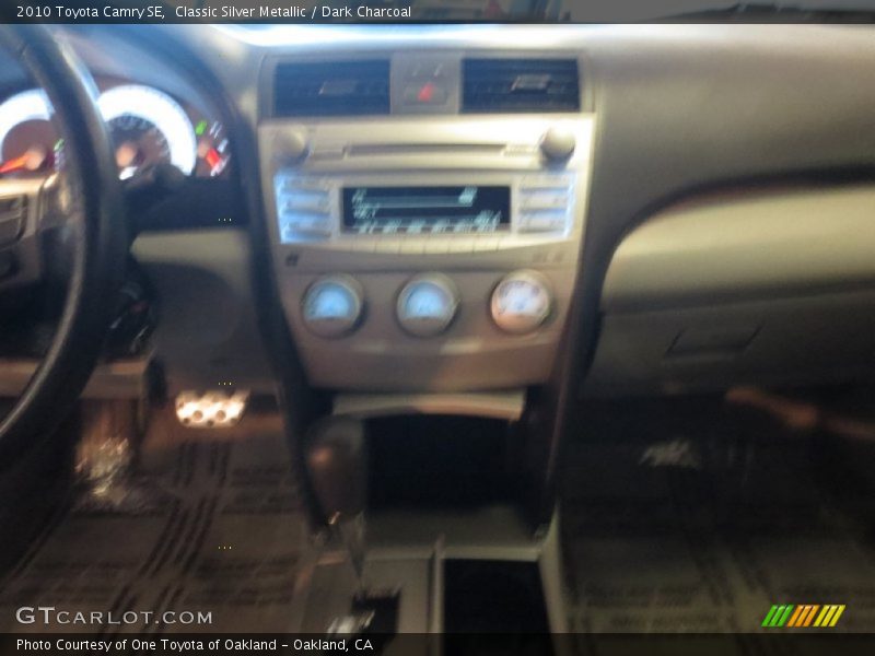 Classic Silver Metallic / Dark Charcoal 2010 Toyota Camry SE
