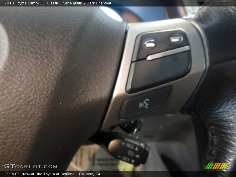 Classic Silver Metallic / Dark Charcoal 2010 Toyota Camry SE