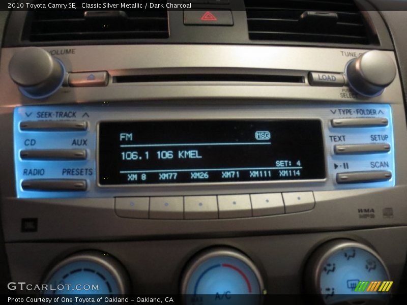Classic Silver Metallic / Dark Charcoal 2010 Toyota Camry SE