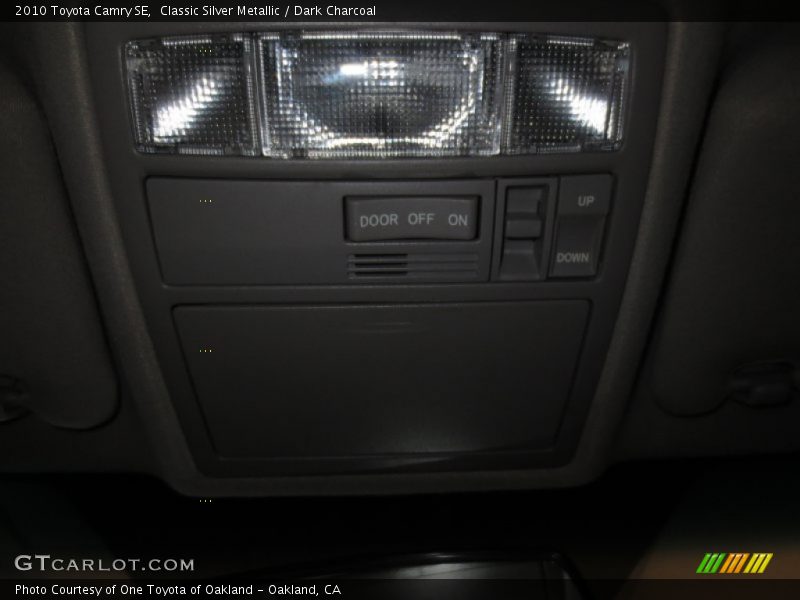 Classic Silver Metallic / Dark Charcoal 2010 Toyota Camry SE