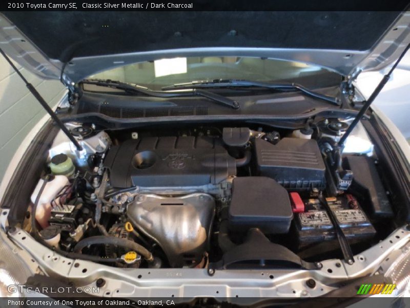 Classic Silver Metallic / Dark Charcoal 2010 Toyota Camry SE