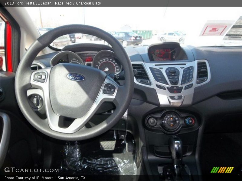Race Red / Charcoal Black 2013 Ford Fiesta SE Sedan