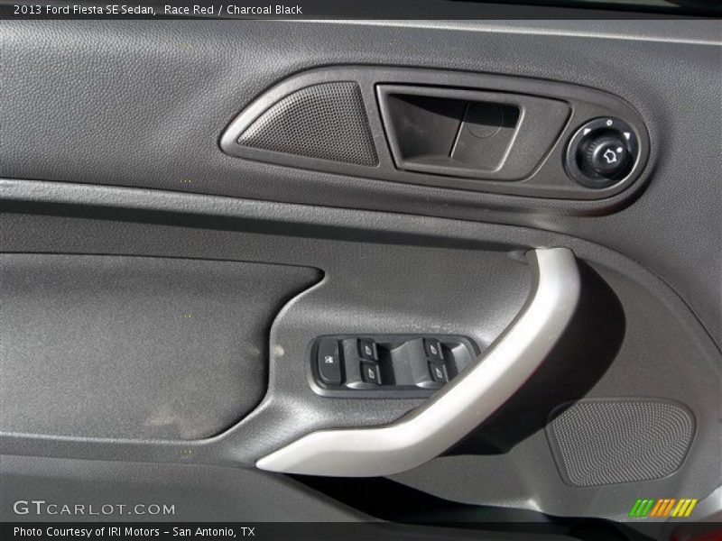 Race Red / Charcoal Black 2013 Ford Fiesta SE Sedan