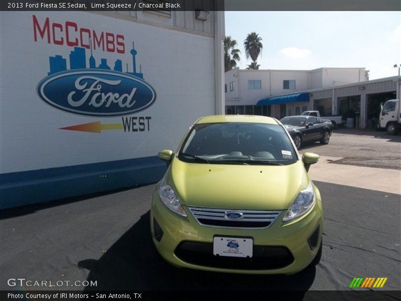 Lime Squeeze / Charcoal Black 2013 Ford Fiesta SE Sedan