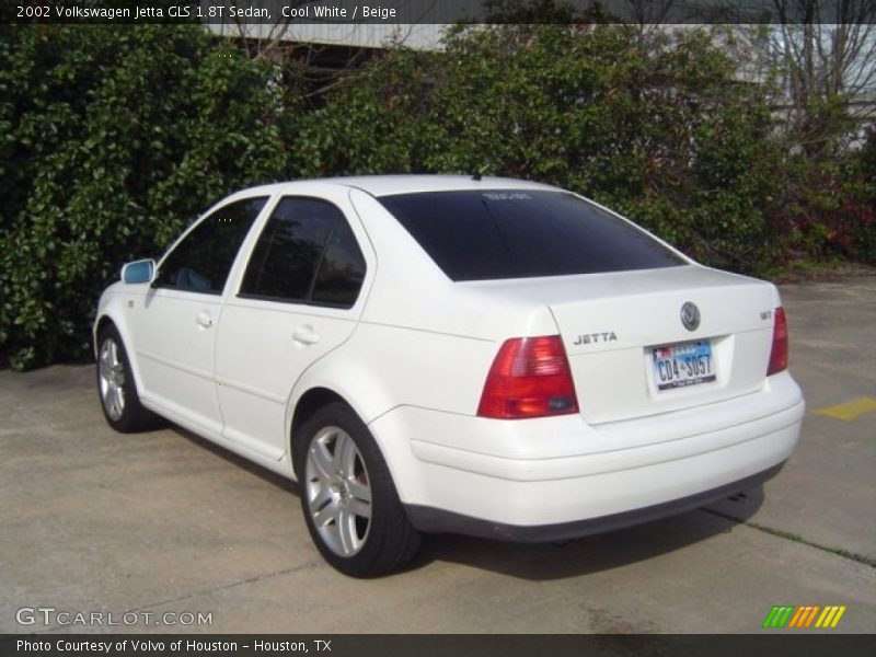 Cool White / Beige 2002 Volkswagen Jetta GLS 1.8T Sedan