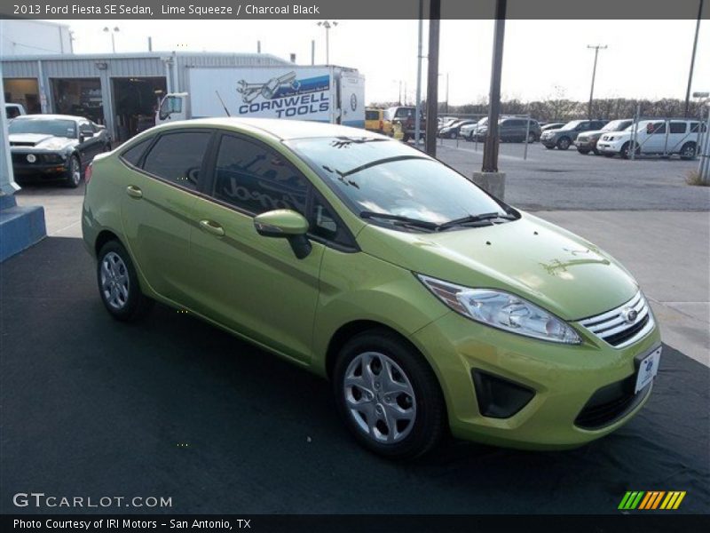 Lime Squeeze / Charcoal Black 2013 Ford Fiesta SE Sedan
