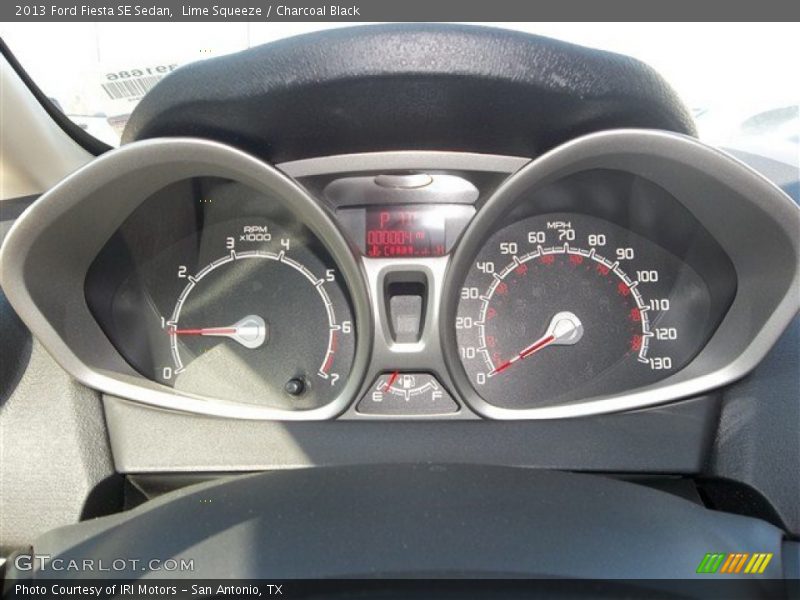 Lime Squeeze / Charcoal Black 2013 Ford Fiesta SE Sedan