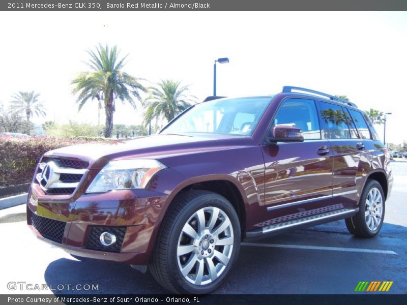 Front 3/4 View of 2011 GLK 350